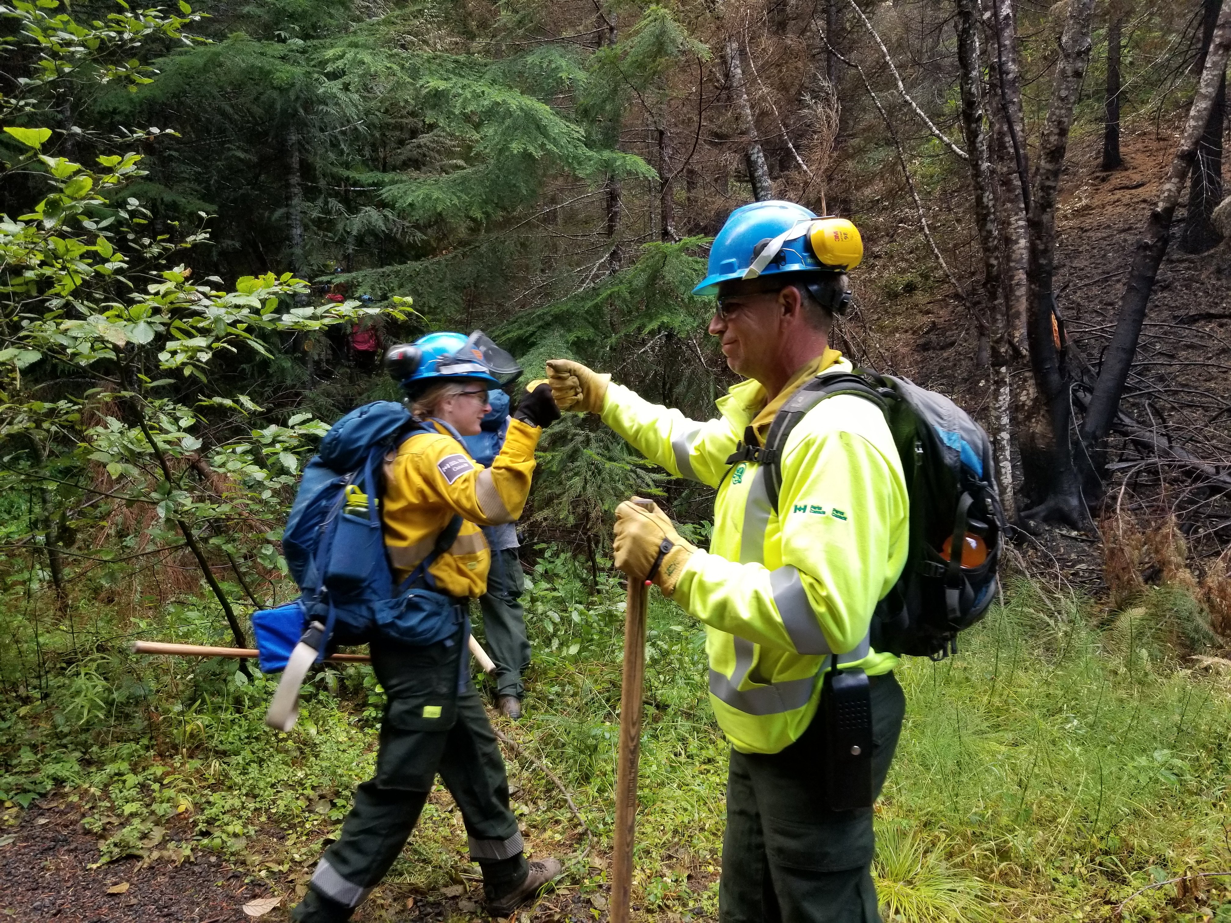 parks canada fire management team members deployed to western us
