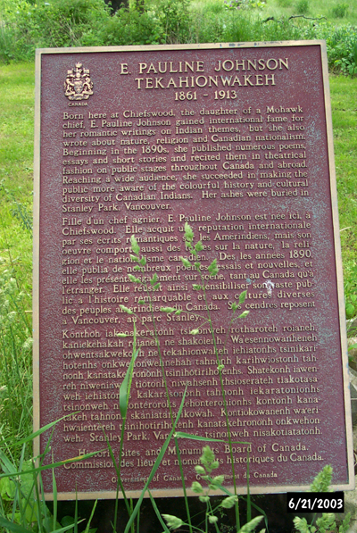 Plaque commémorative pour le personnage historique national de E. Pauline Johnson