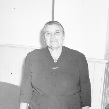 Black and white portrait of a women