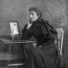 Portrait de Geraldine Moodie, photographe professionnelle, vers 1890