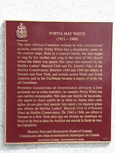 Commemorative bronze plaque