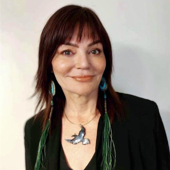 Portrait de Karen Aird, représentante de la Colombie-Britannique à la Commission des lieux et monuments historiques du Canada