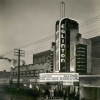 Le théâtre Eglinton à Toronto conçu par Kaplan & Sprachman, Architects, vers 1936, d'après Ontario Jewish Archives