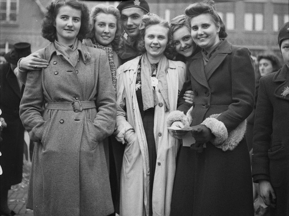 Historic black and white photo of the Netherlands getting liberated
