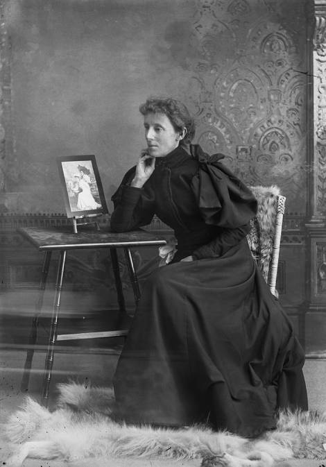 Autoportrait de Geraldine Moodie, photographe professionnelle, vers 1895-1896