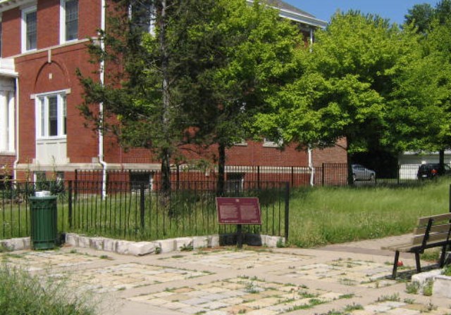 Détails d'une plaque commémorative
