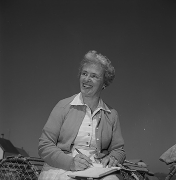 Photographie historique de Helen Creighton