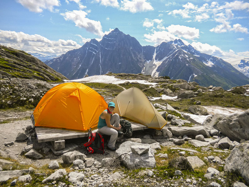 https://pcweb2.azureedge.net/-/media/WET4/voyage-travel/hebergement-accommodation/camping-arriere-pays/11_Backcountry-Camping_Gallery_04-BC-GLA-2012-03-800.jpg?utm_source=chatgpt.com