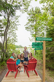 Chaises rouges, parc national Kouchibouguac Chaises rouges, parc national Kouchibouguac