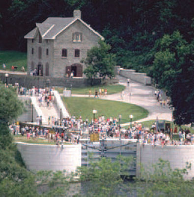 The Commissariat building 