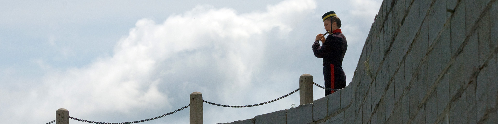 A stone tower and wall of Fort Henry. 