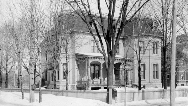La maison Laurier vers 1901
