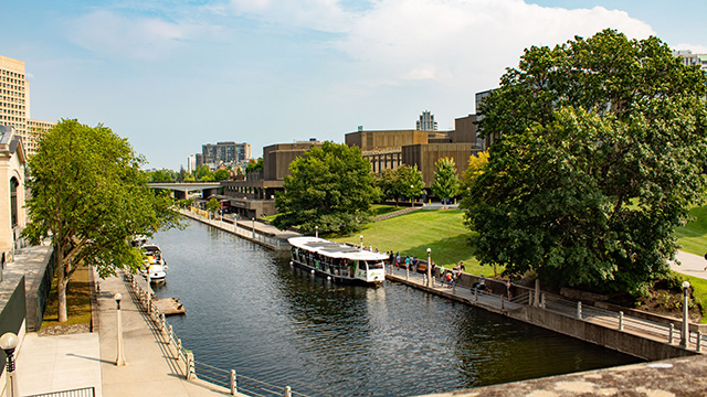 rideau canal boat trips