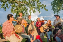 Artistes, artisans, musiciens, interprètes et vendeurs