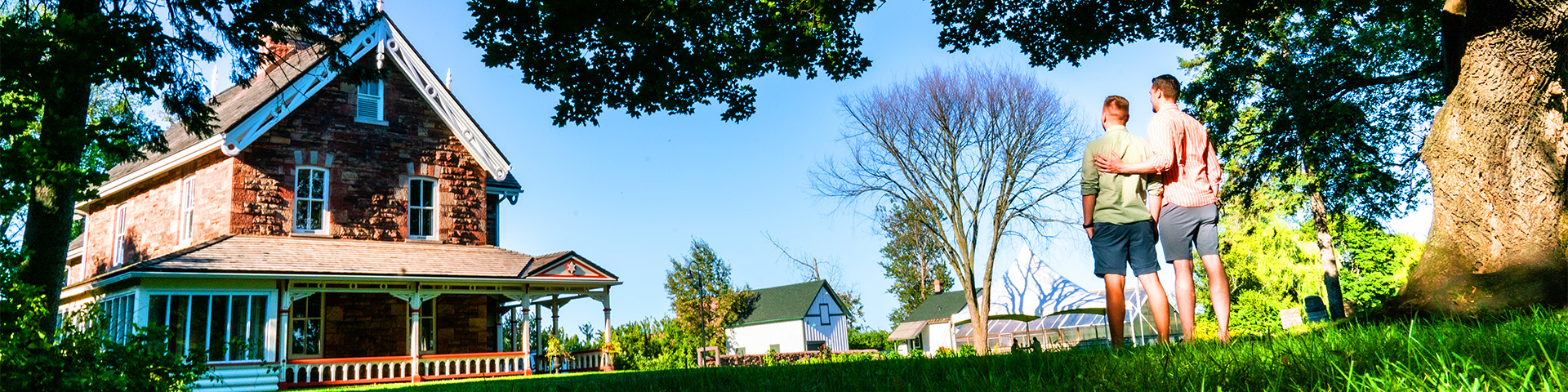 A couple looking at the Superintendent's Residence.