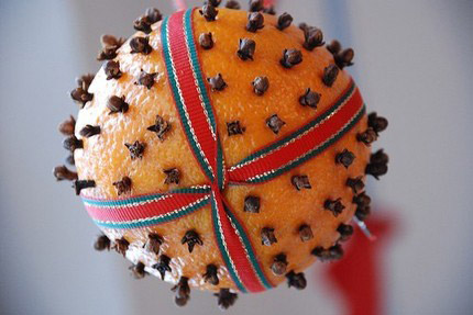 A complete pomander