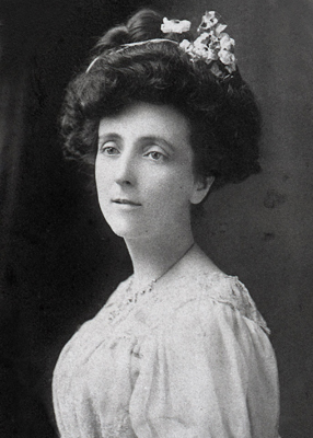 Black and white portrait of L.M.Montgomery.