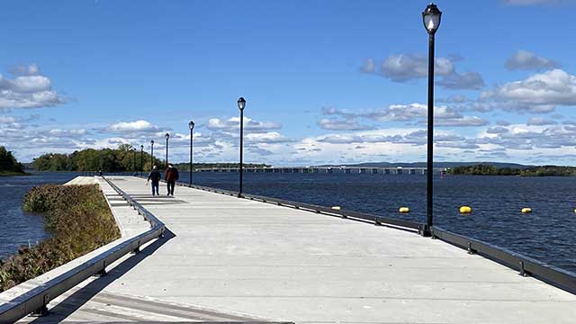 Sainte-Anne-de-Bellevue Canal National Historic Site