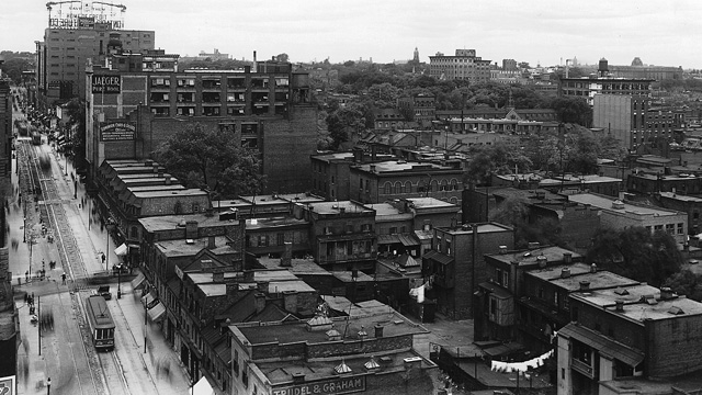 Paysage urbain du début du 20e siècle.