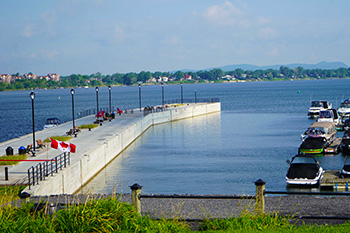 La nouvelle jetée du Canal de Chambly