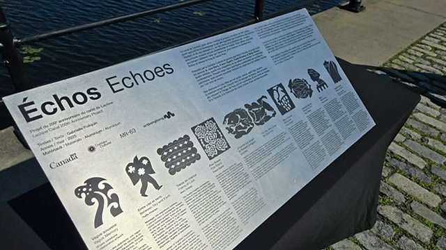 Panneau d’interprétation intitulé « Échos » présentant une œuvre d’art publique installée au bord du Canal-de-Lachine.