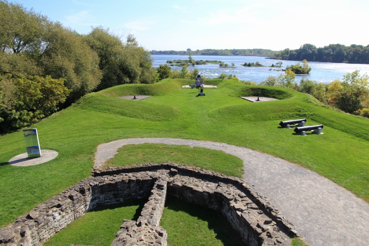 Remains and ruins of the military fortifications of Coteau-du-Lac.