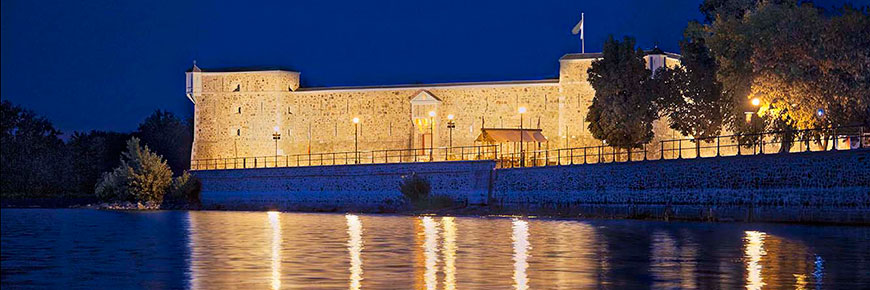 Fort Chambly by night