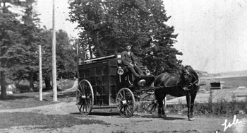 Ambulance and ambulance driver at Grosse île