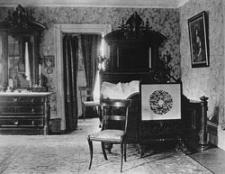 The main room of the Manor around 1915