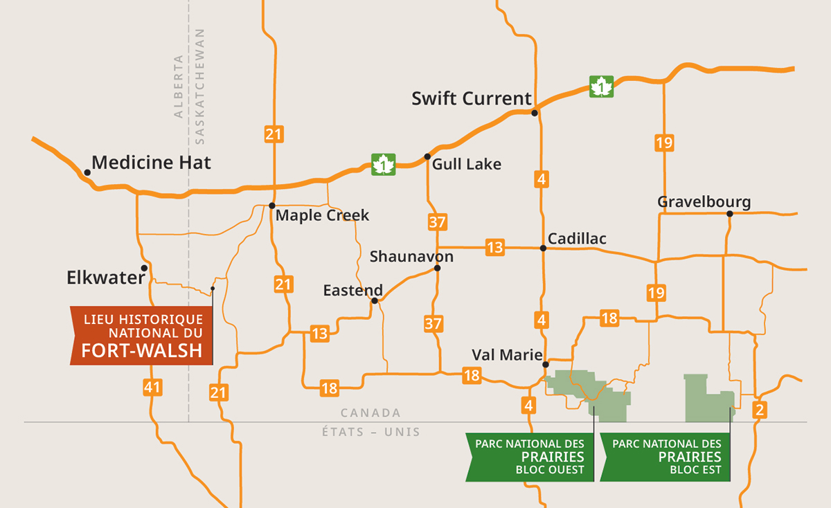 Carte du sud-ouest de la Saskatchewan et du sud-est de l’Alberta mettant en évidence le lieu historique national du Fort-Walsh et le parc national des Prairies (blocs Ouest et Est) ainsi que les principales routes et villes des environs.