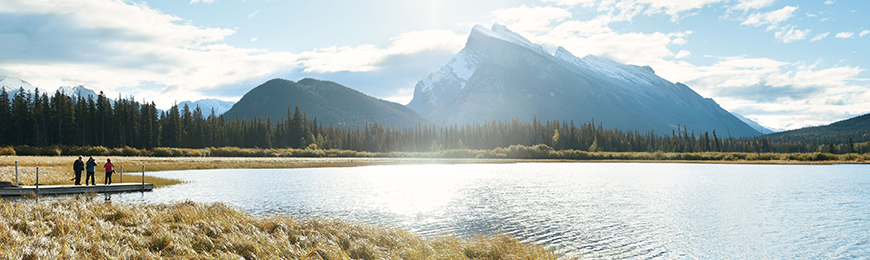 sunny vermilion lakes, view of mount Rundle. 
