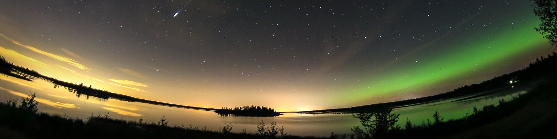 Un ciel étoilé pendant la nuit dans le parc national Elk Island