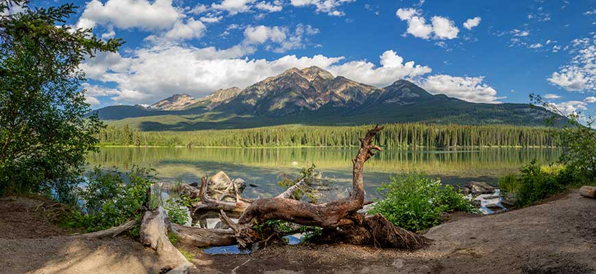 Hiking With Water Views Jasper National Park   Pyramid Trail 870x400 