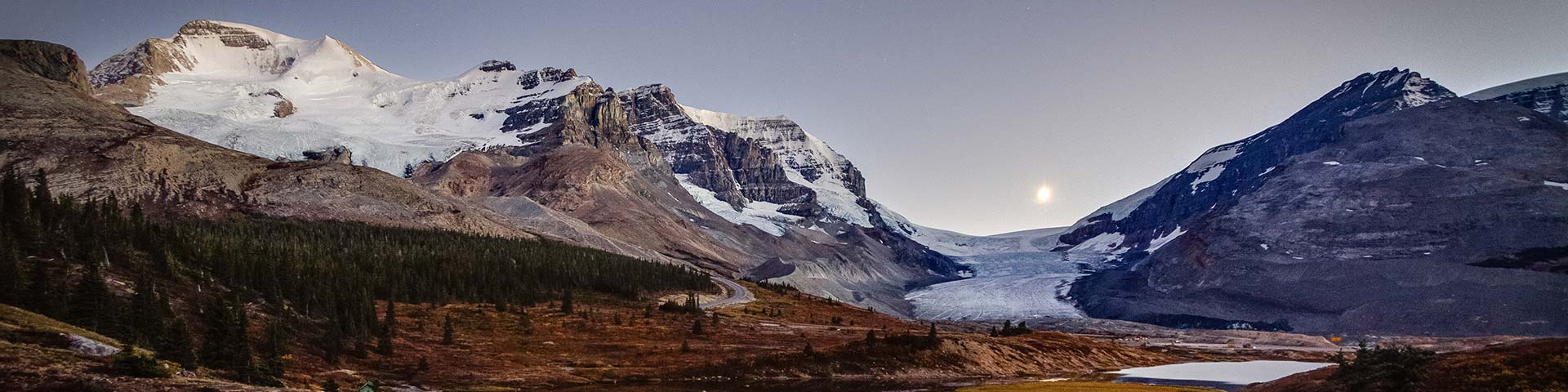 athabasca glacier hike tour