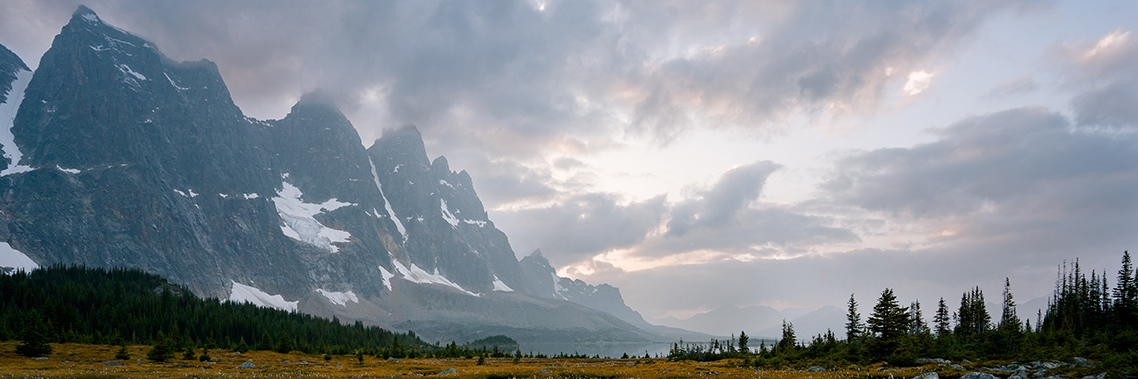 Sunset view of the Ramparts in the Tonquin Valley, photo by Parks Canada