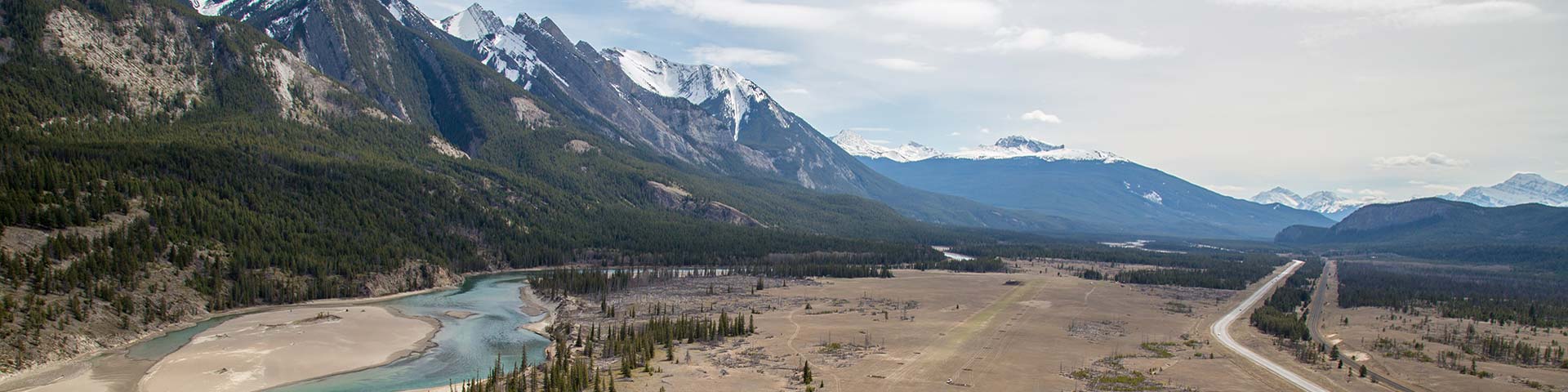 Vue aérienne de la piste d’atterrissage de Jasper