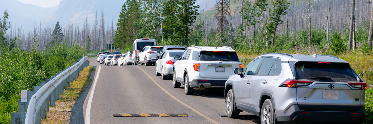 A lineup of cars entering the upper parking lot at Red Rock Parkway day use area