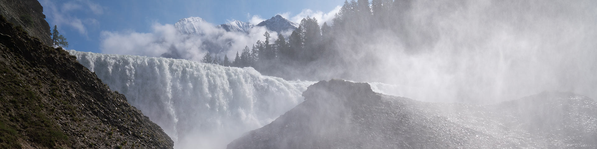 Misty photo of Wapta Falls