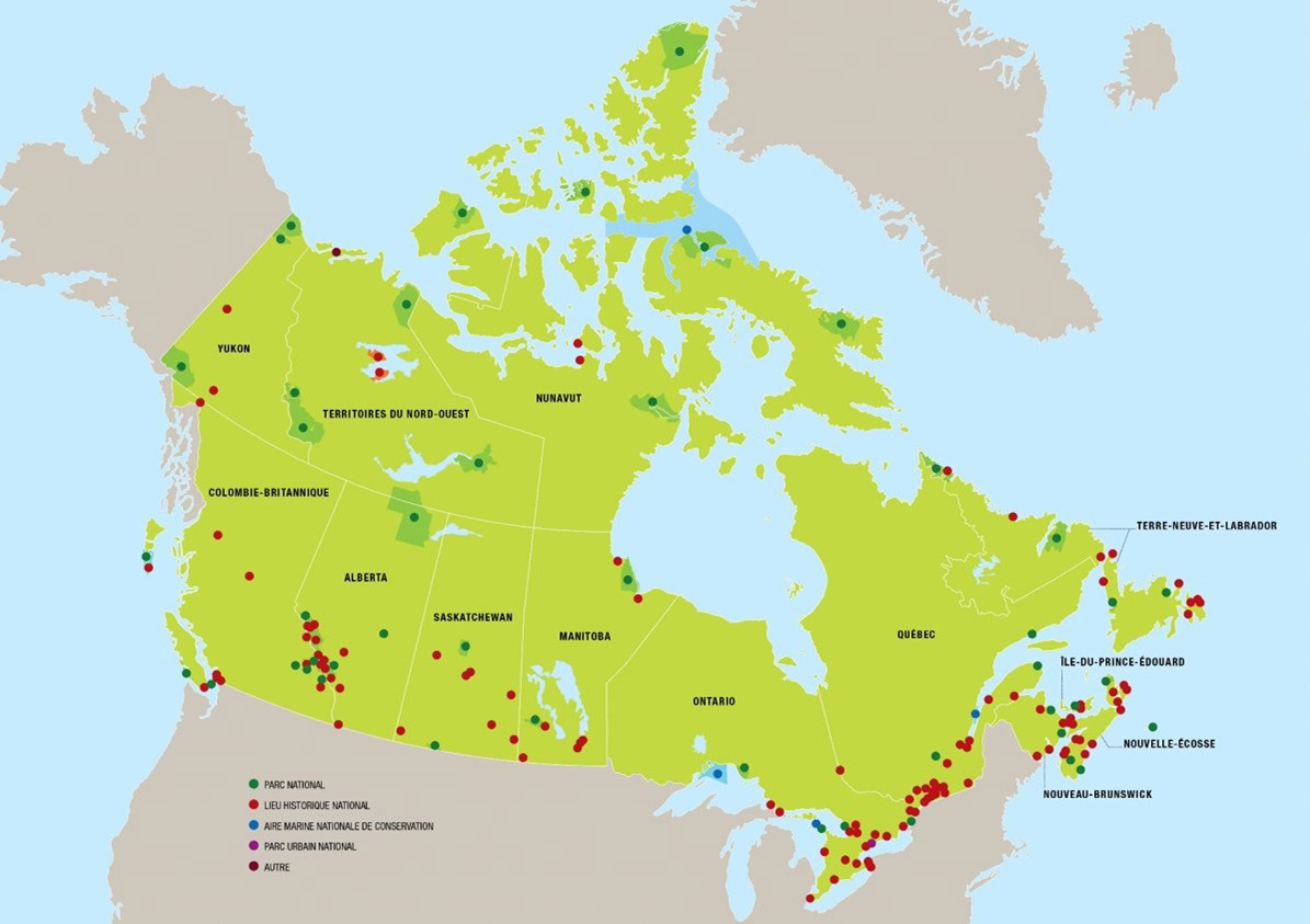 Une carte du Canada sur laquelle des petits points marquent les sites administrés par Parcs Canada.