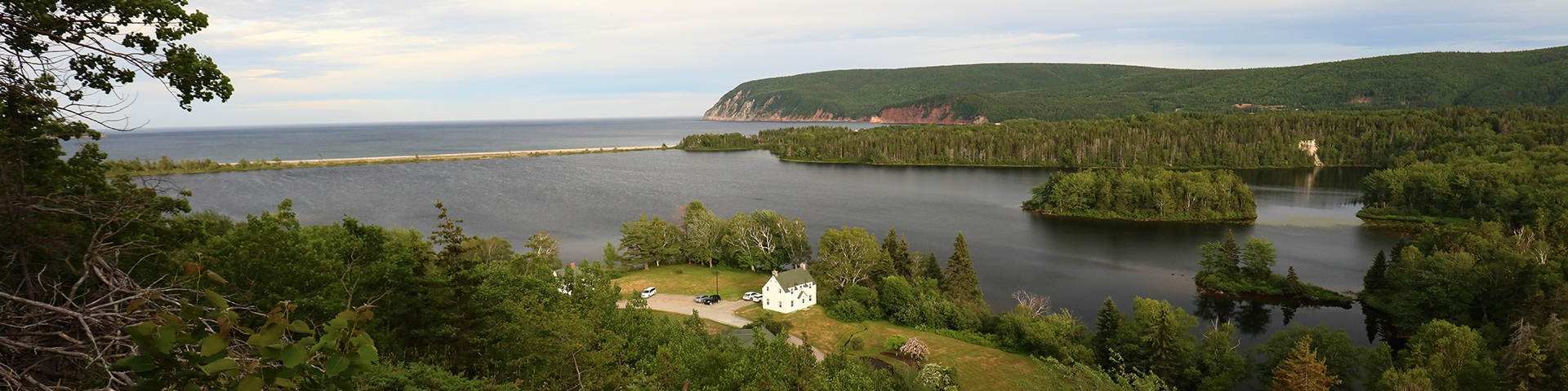 Freshwater Lake Look-off