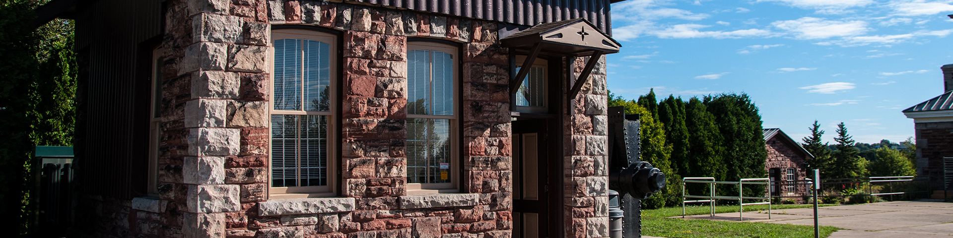 A picture of the Canalman’s Shelter from 2012