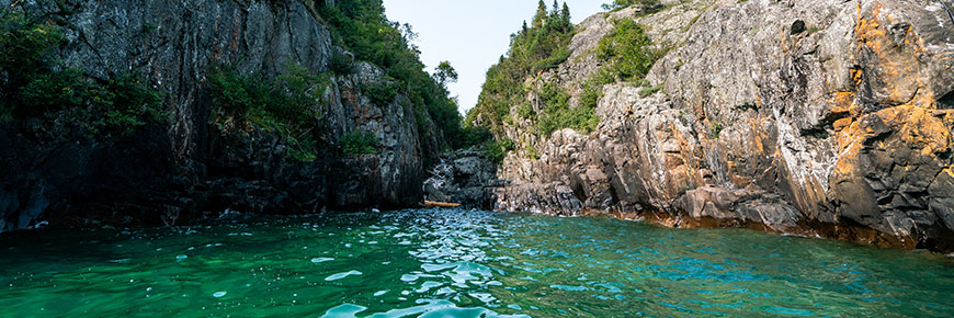 Un exemple du rivage rocheux typique du parc national de Pukaskwa.