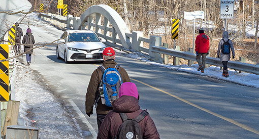 Dangerous trail crossing at Twyn Rivers Day Use Area