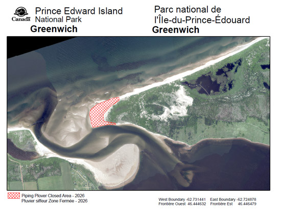Carte topographique de Greenwich Tip. Motif hachuré rouge marquant toute la péninsule, depuis les coordonnées suivantes: à l’ouest longitude -62.731441 et latitude 46.444632, et à l’est longitude -62.724878 et latitude 46.446479 jusqu’au bord de l’eau.