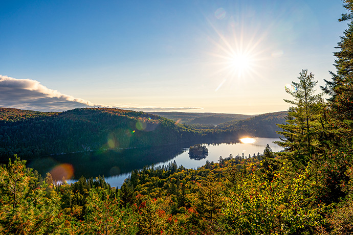 Spectacular view of the Wapizagonke Lake, the forest and the hills.