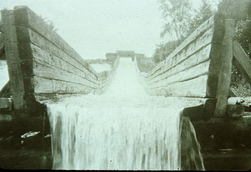 Log chutes for lumber