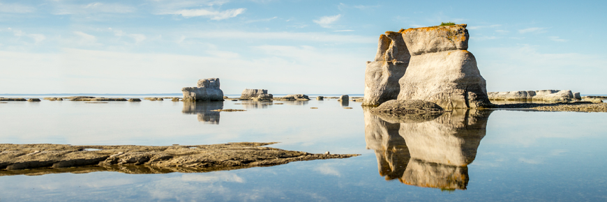  Limestone monoliths at Anse des Érosions on Île Quarry.