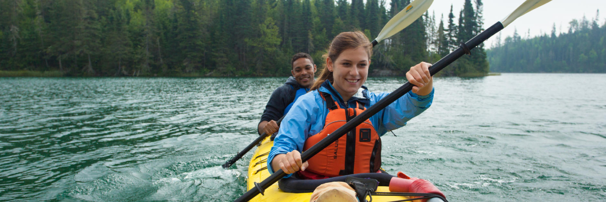 Des kayakistes près de Rossport.